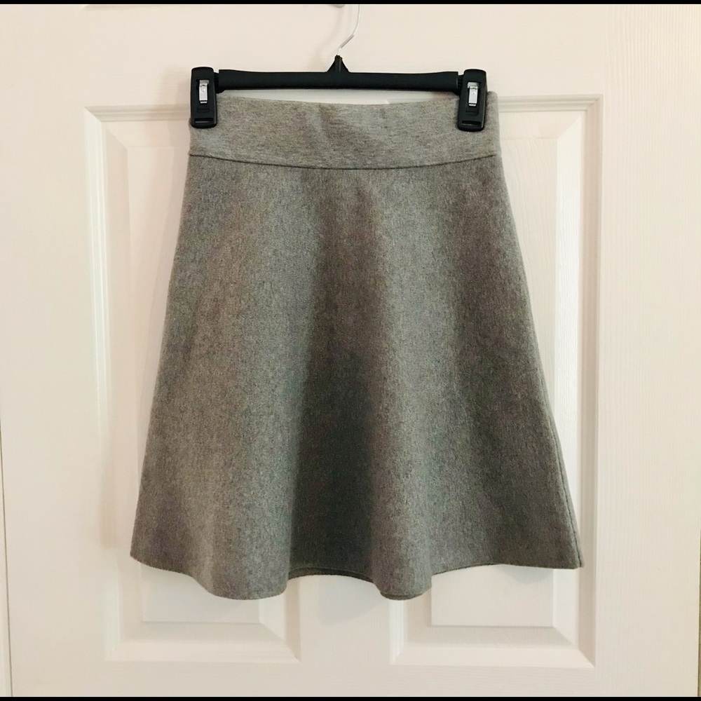 Ann Taylor Knit Grey Skirt